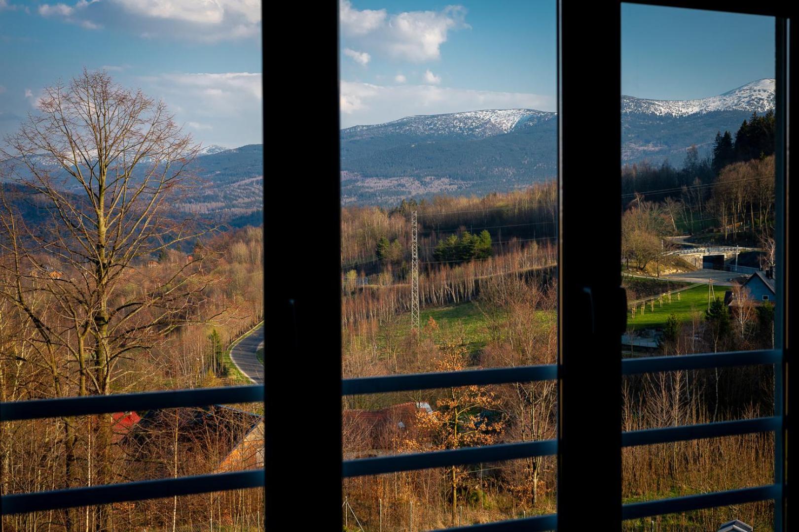 Apartamenty Royal Aparts Zielona Poreba - Z Panorama Gor シクラルスカ・ポレンバ エクステリア 写真